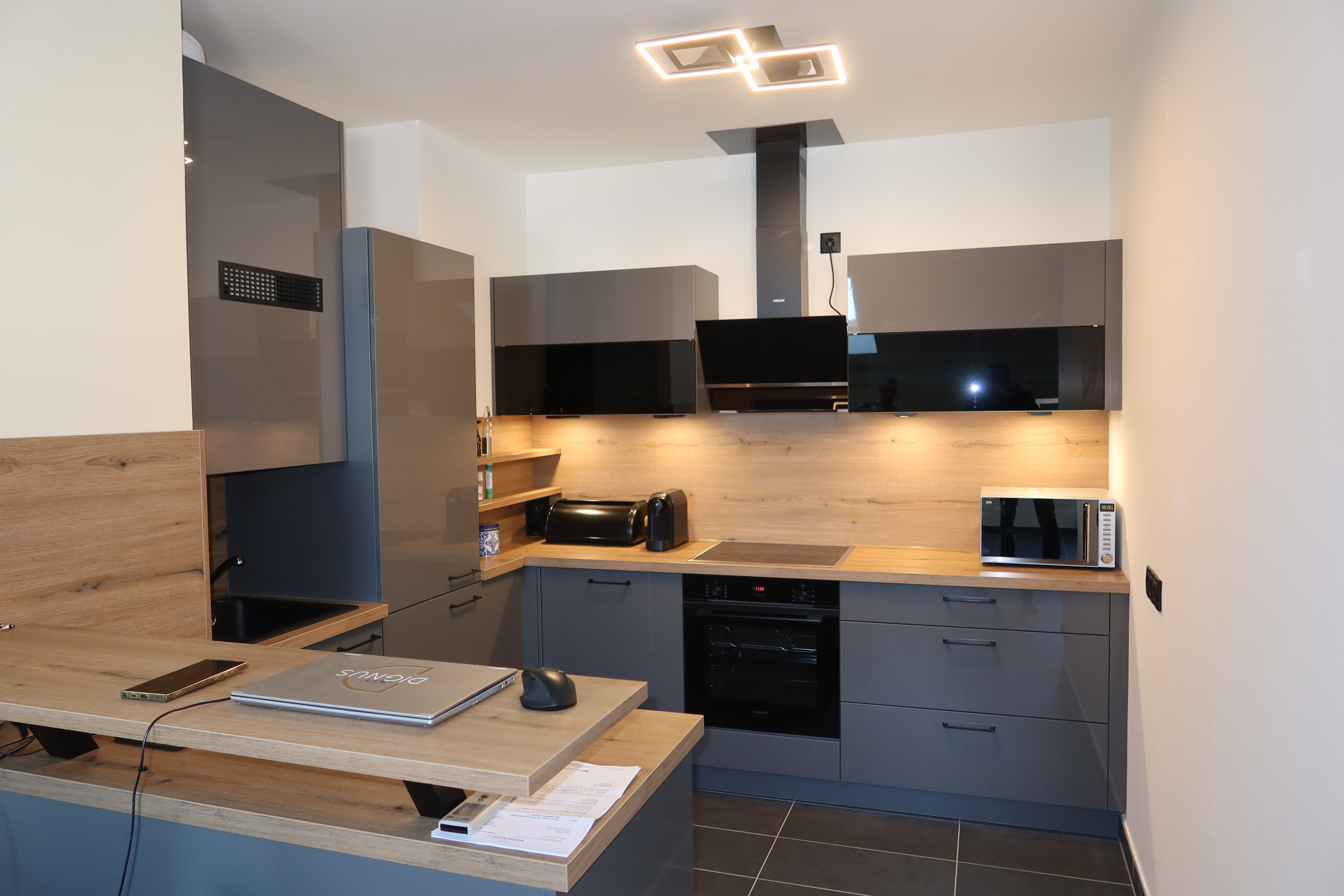 G U M P O L D S K I R C H E N 3 Zimmer Eigentums-HIT im Dachgeschoß